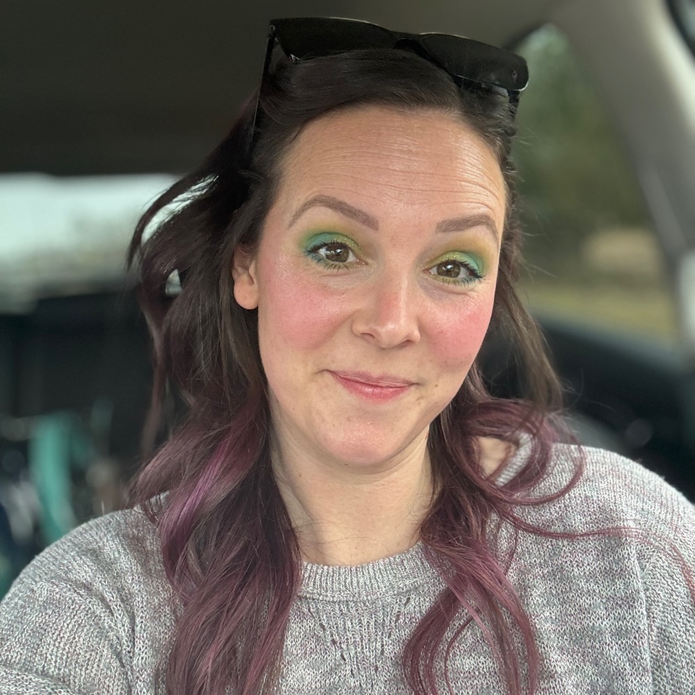 Meet your Posher, Nora